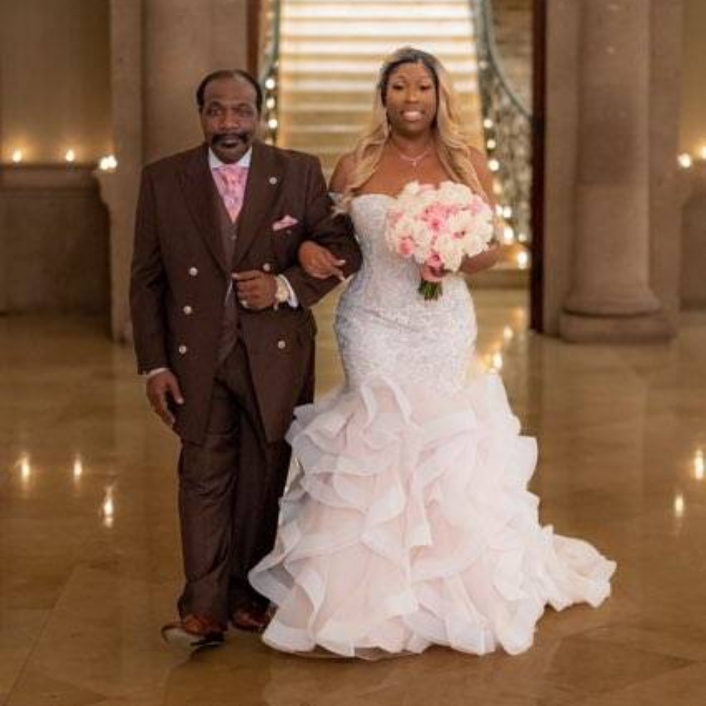 Wedding gown